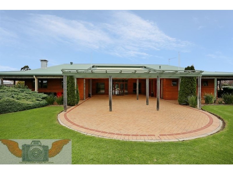102 ROBINIA WAY, Bridgetown WA 6255