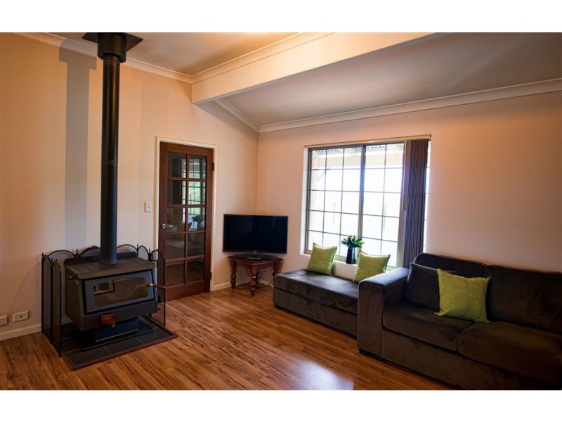 15 FLINTOFF ROAD, Bridgetown WA 6255