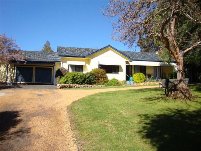 2 PADBURY RD, Bridgetown WA 6255