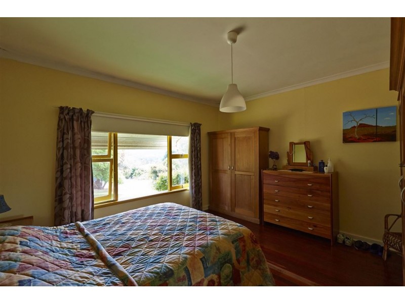 2 PADBURY RD, Bridgetown WA 6255