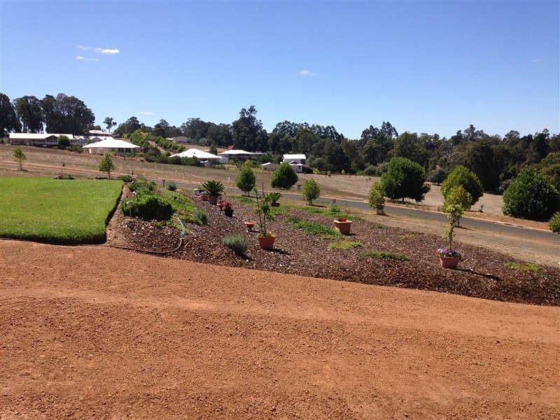 8 Manor Ridge, Bridgetown WA 6255