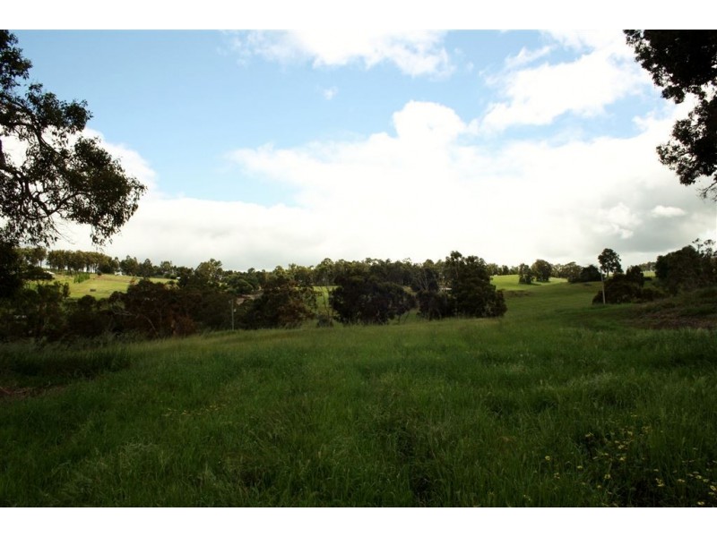 109 ROBINIA WAY, Bridgetown WA 6255