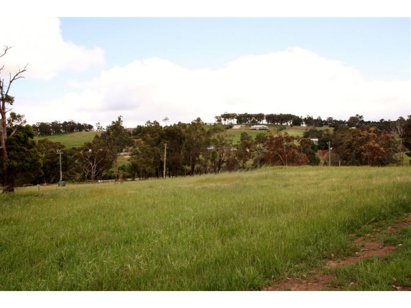 109 ROBINIA WAY, Bridgetown WA 6255