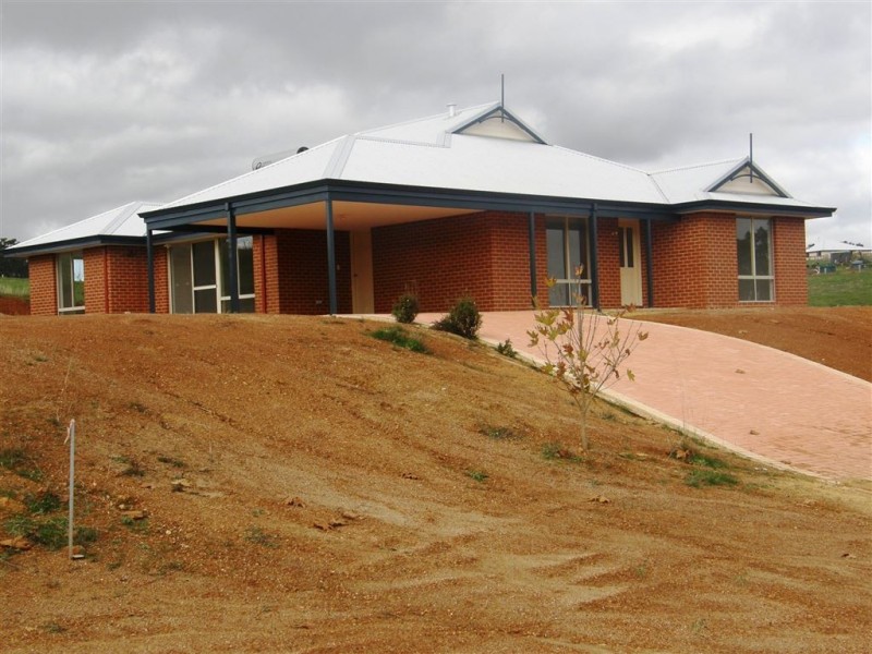 77 Gleneagles Drive, Bridgetown WA 6255