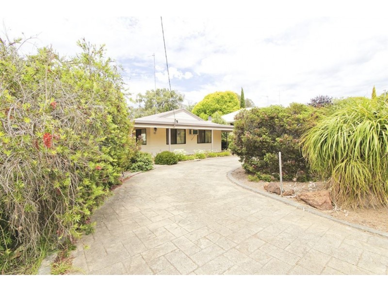 11 PENINSULA ROAD, Bridgetown WA 6255