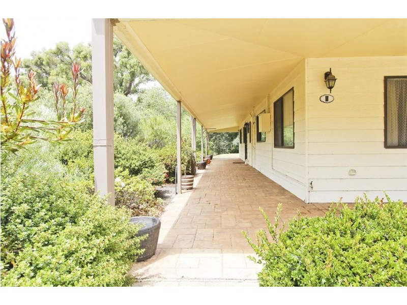 11 PENINSULA ROAD, Bridgetown WA 6255