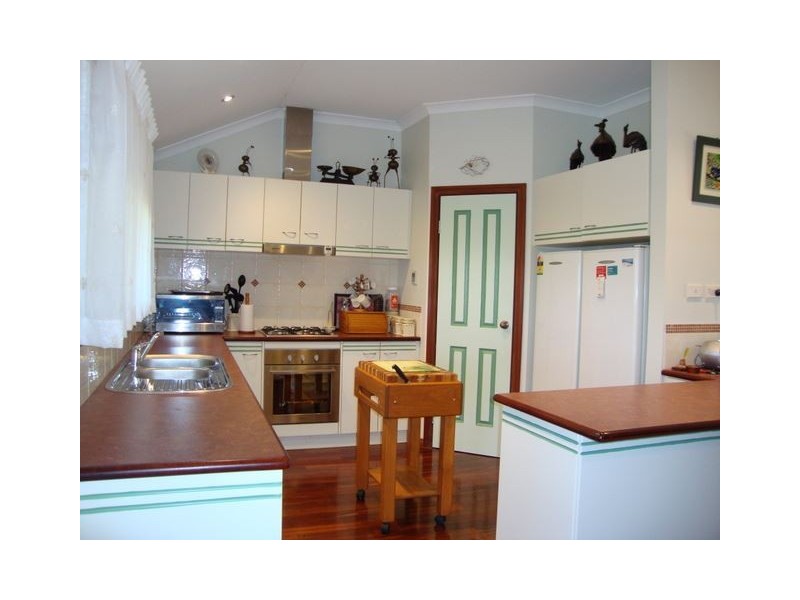 10 ROBINIA WAY, Bridgetown WA 6255