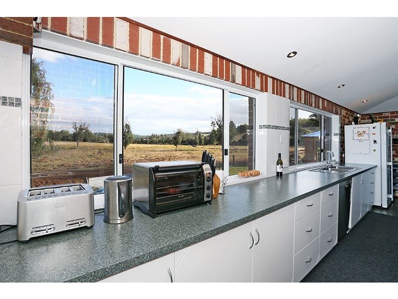 21066 South Western Highway, Balingup WA 6253