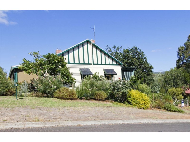 24 HAMPTON STREET, Bridgetown WA 6255