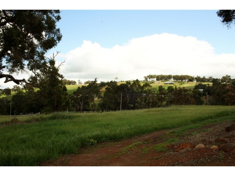 60 ROBINIA WAY, Bridgetown WA 6255