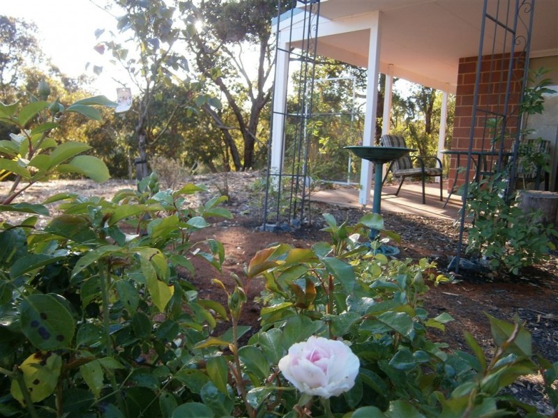 6 Railway Tce, Bridgetown WA 6255