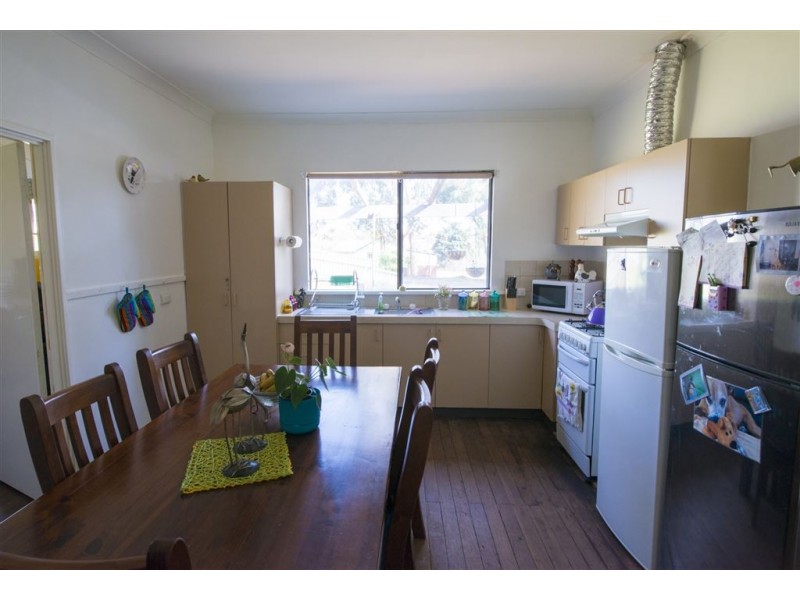 17 Inglis Street, Boyup Brook WA 6244