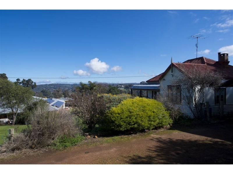 67 Forrest St, Bridgetown WA 6255