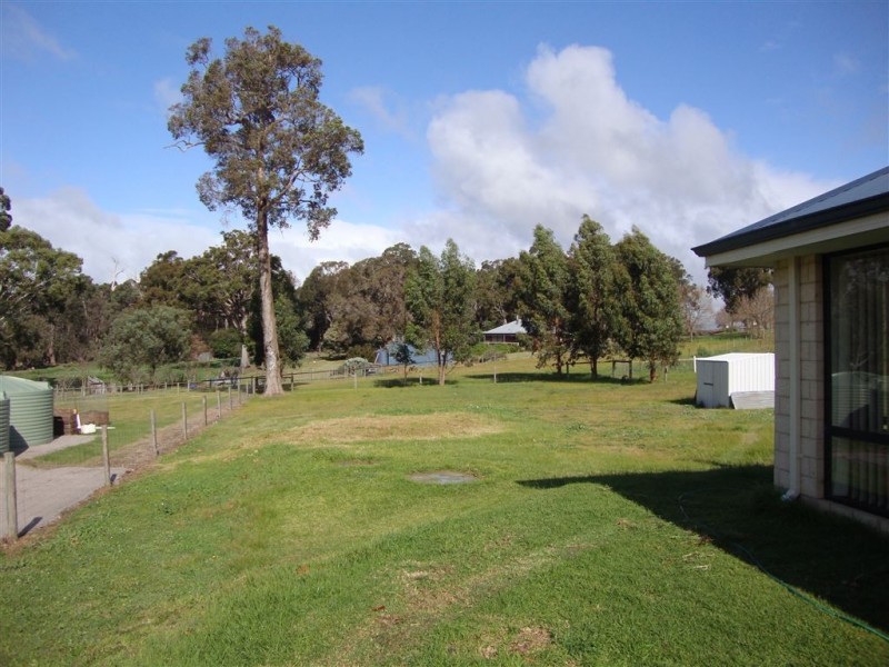 7 Balmoral Drive, Bridgetown WA 6255