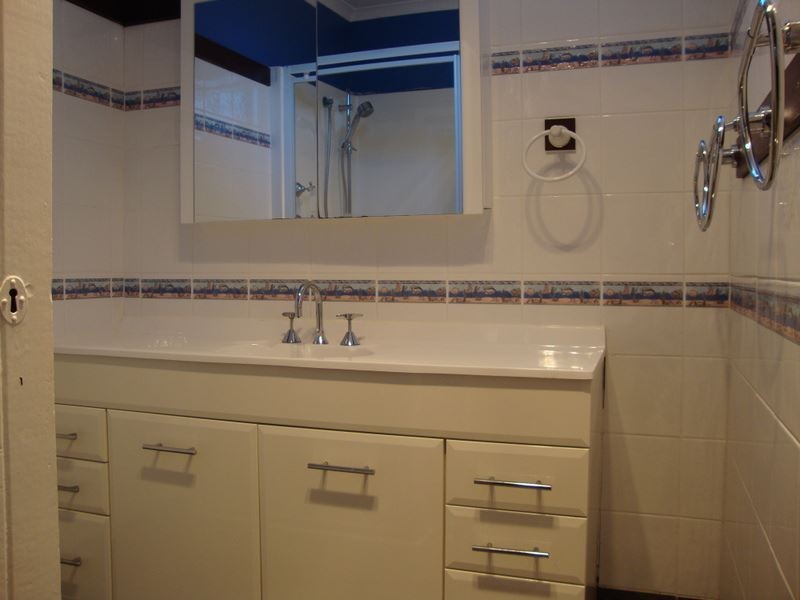 4 JAYES ROAD, Boyup Brook WA 6244