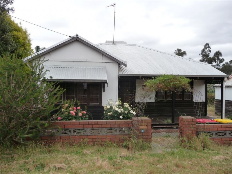 8 Forrest Street, Boyup Brook WA 6244