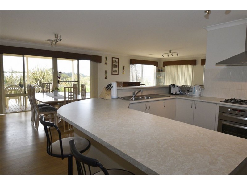 33 Argyll Avenue, Bridgetown WA 6255