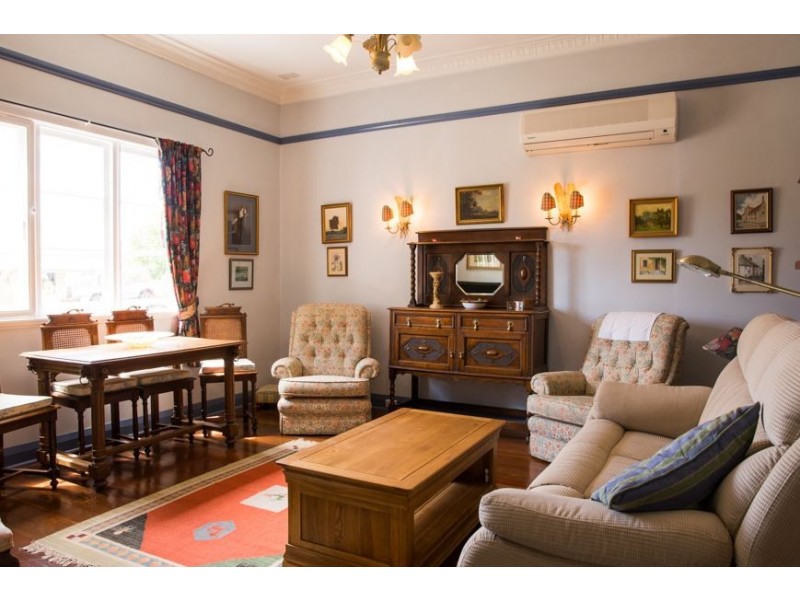 2 Campbell Street, Bridgetown WA 6255