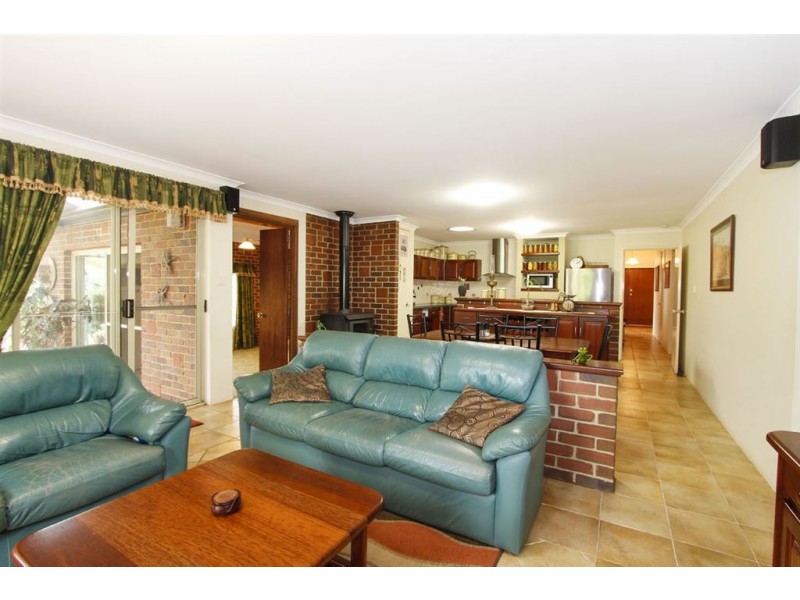 8 Scott St, Bridgetown WA 6255