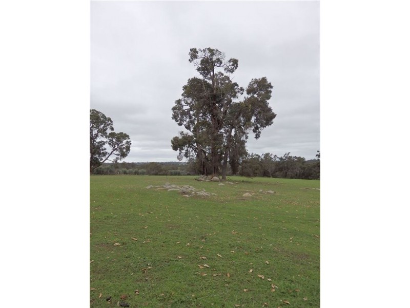 100 RIDGE VIEW AVE, Boyup Brook WA 6244