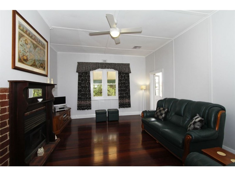 24 Hampton Street, Bridgetown WA 6255