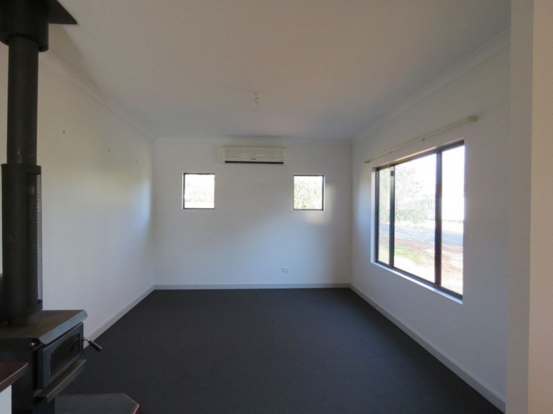 2 Forrest Street, Boyup Brook WA 6244