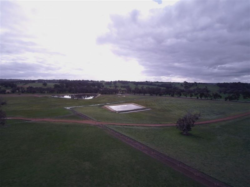 194 Banks Rd, Boyup Brook WA 6244