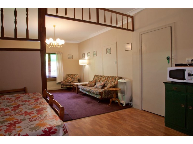 35 Cowley Street, Boyup Brook WA 6244