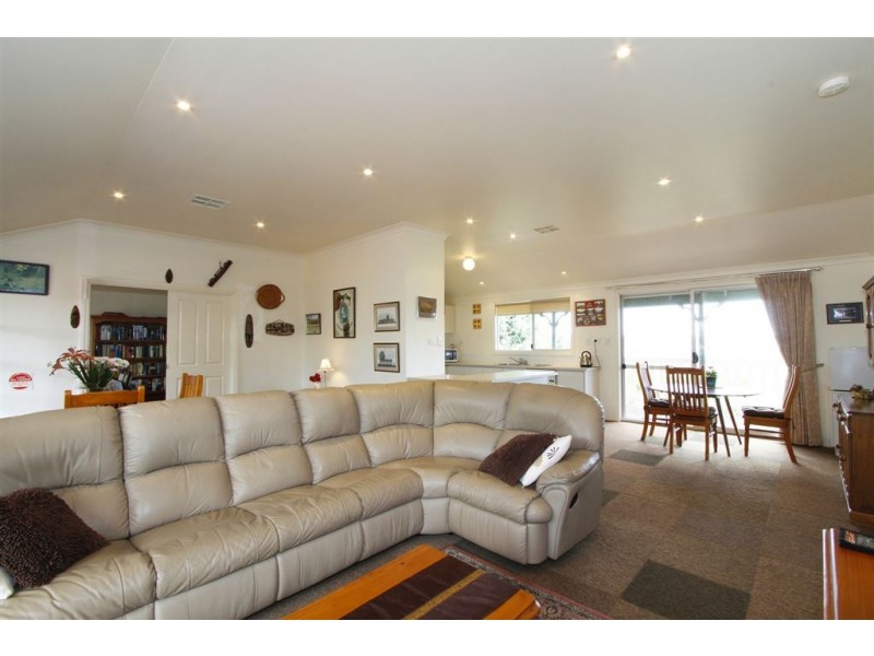 11 Hillcrest Rise, Bridgetown WA 6255
