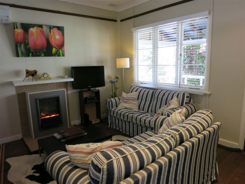 22 Blackwood River Drive, Balingup WA 6253