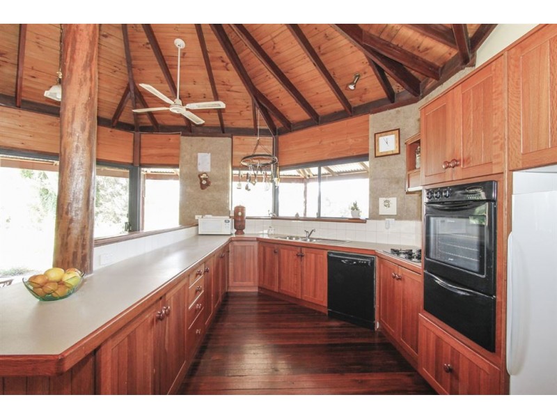 124 Lee Steere Drive, Boyup Brook WA 6244