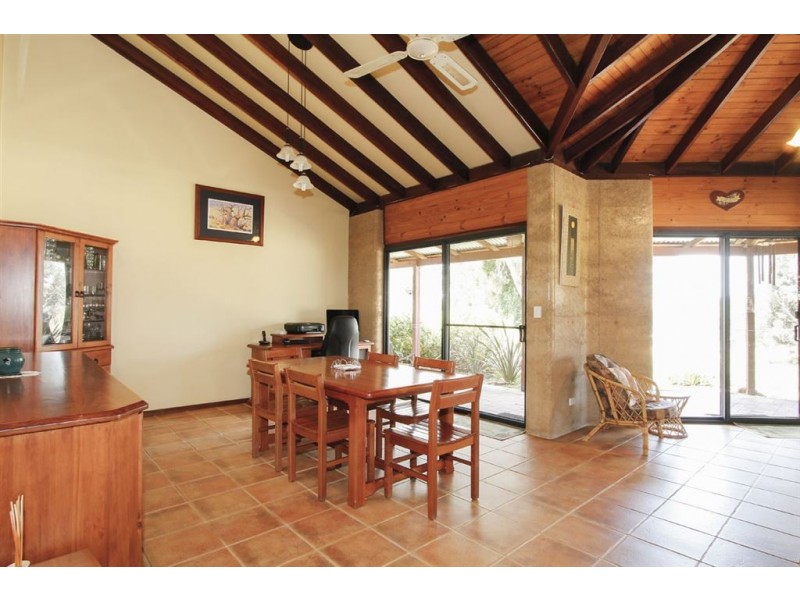 124 Lee Steere Drive, Boyup Brook WA 6244