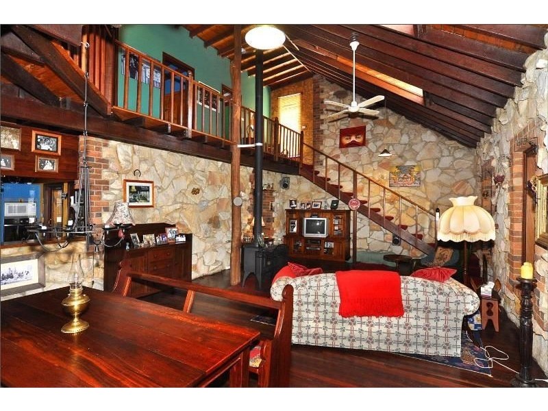 11 West Blackwood Terrace, Bridgetown WA 6255