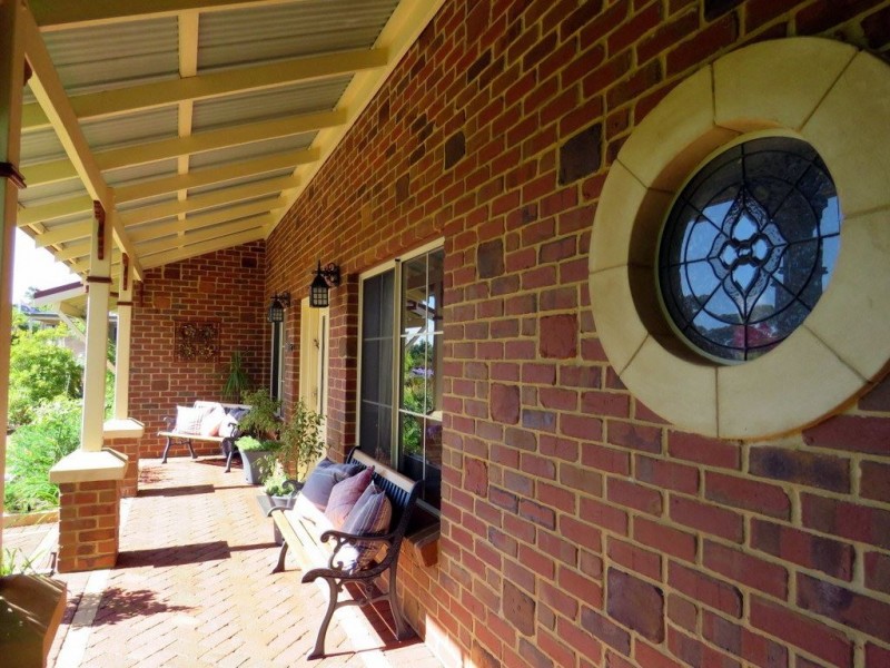 2 Rowan Close, Bridgetown WA 6255