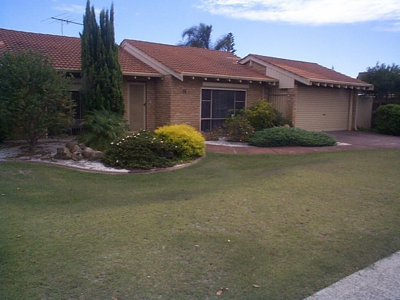 19 Farrington Road, Leeming WA 6149