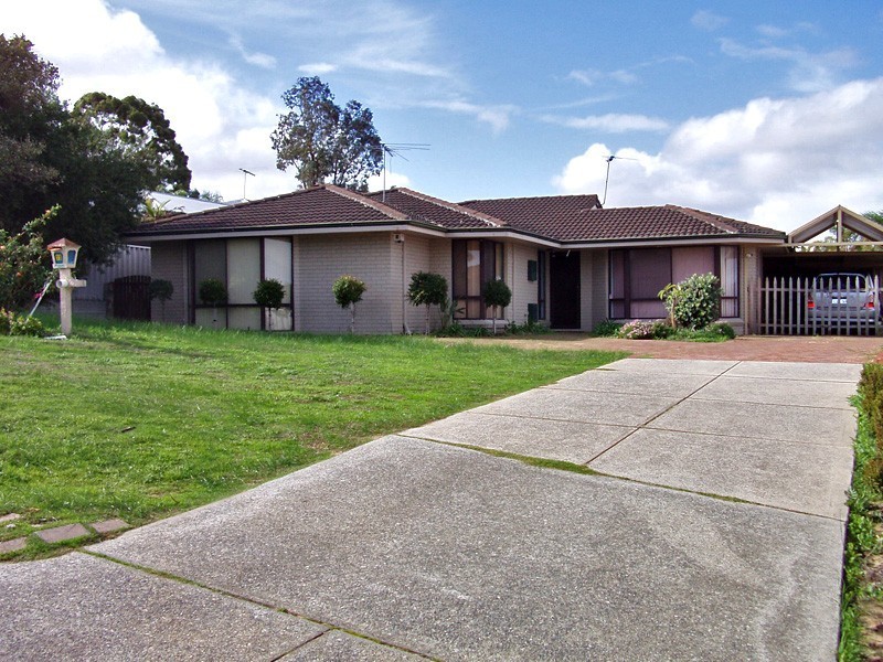 23 Bolwarra Heights, South Lake WA 6164