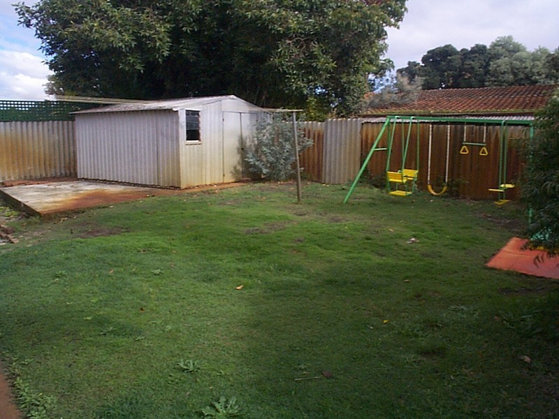 24 Whittaker Crescent, Bull Creek WA 6149