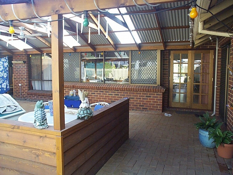 2 Bruce Court, Leeming WA 6149