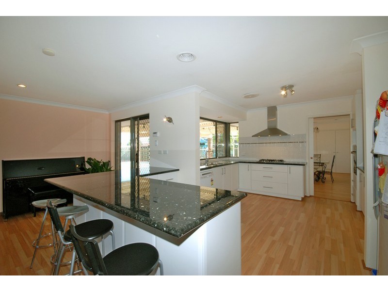 9 Rockett Way, Bull Creek WA 6149