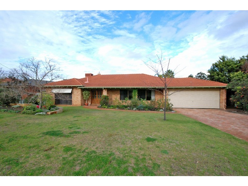 16 Maquire Way, Bull Creek WA 6149