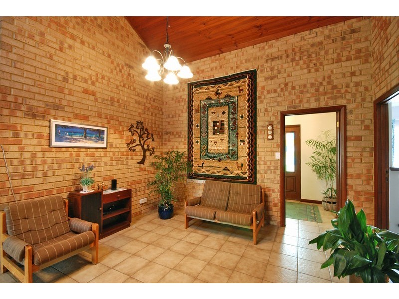 16 Maquire Way, Bull Creek WA 6149