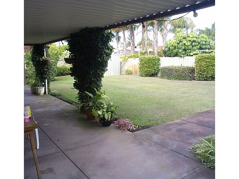 8 Rolland Court, Leeming WA 6149