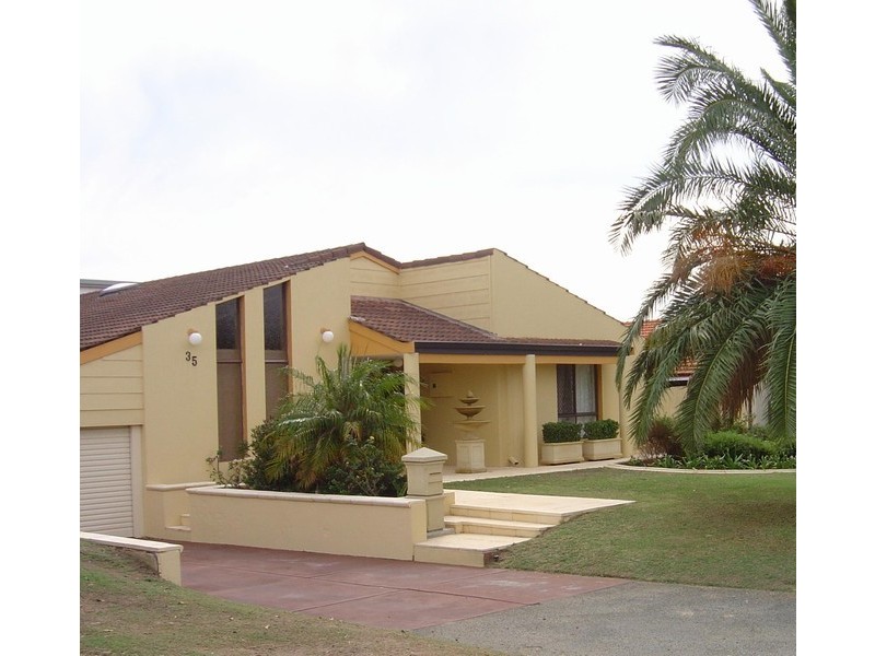 35 Etherington Avenue, Spearwood WA 6163