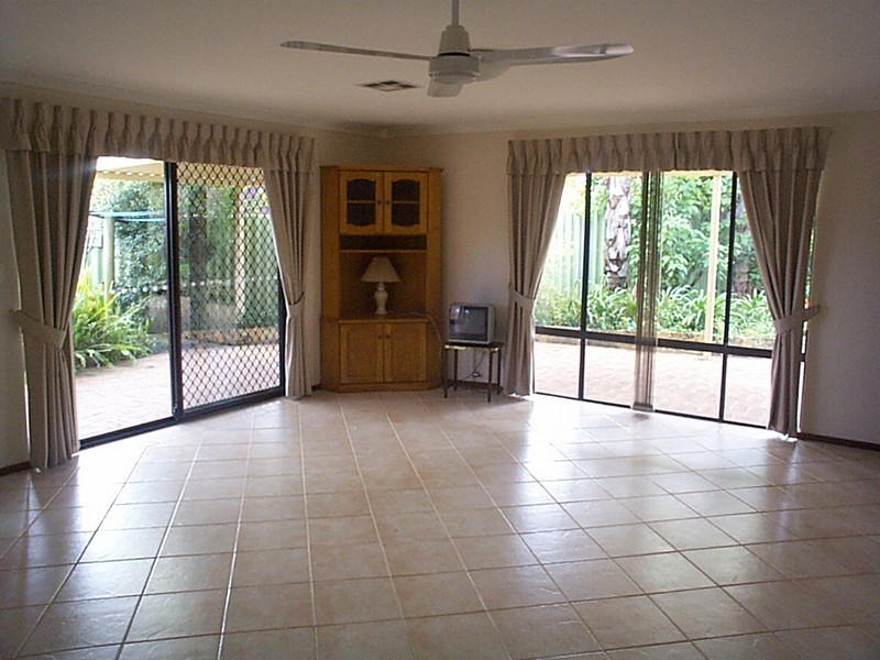 1/10 Fox Court, Leeming WA 6149