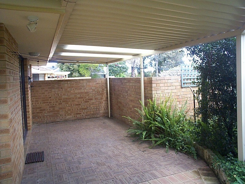 1/10 Fox Court, Leeming WA 6149