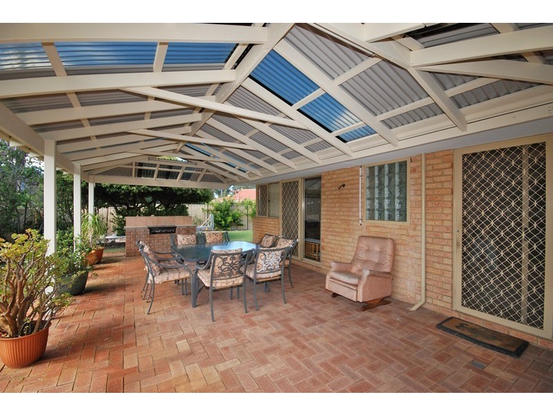2 Maquire Way, Bull Creek WA 6149