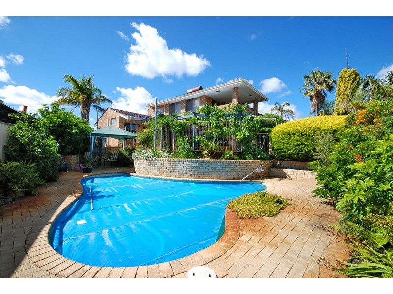 15 Maquire Way, Bull Creek WA 6149