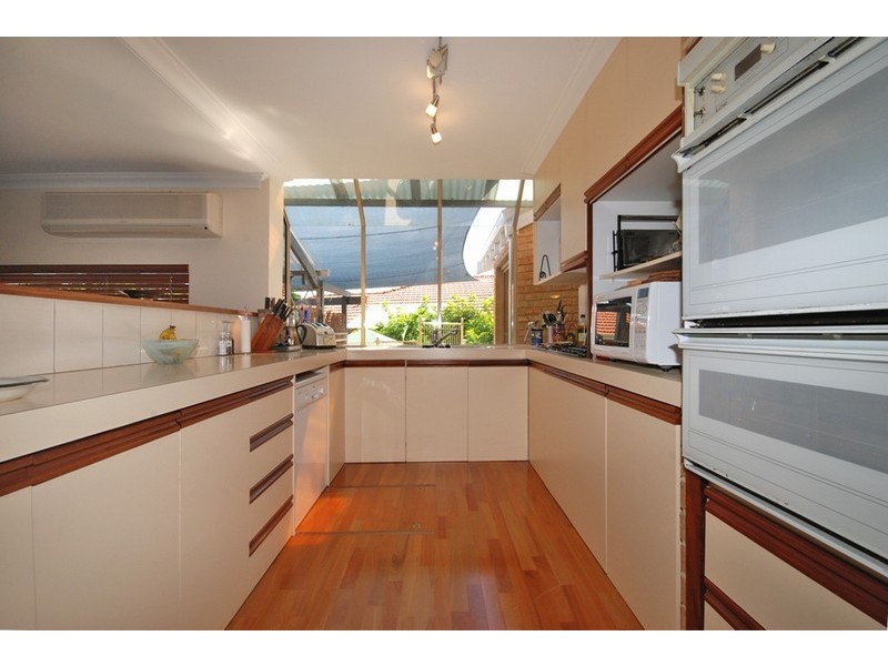 15 Maquire Way, Bull Creek WA 6149