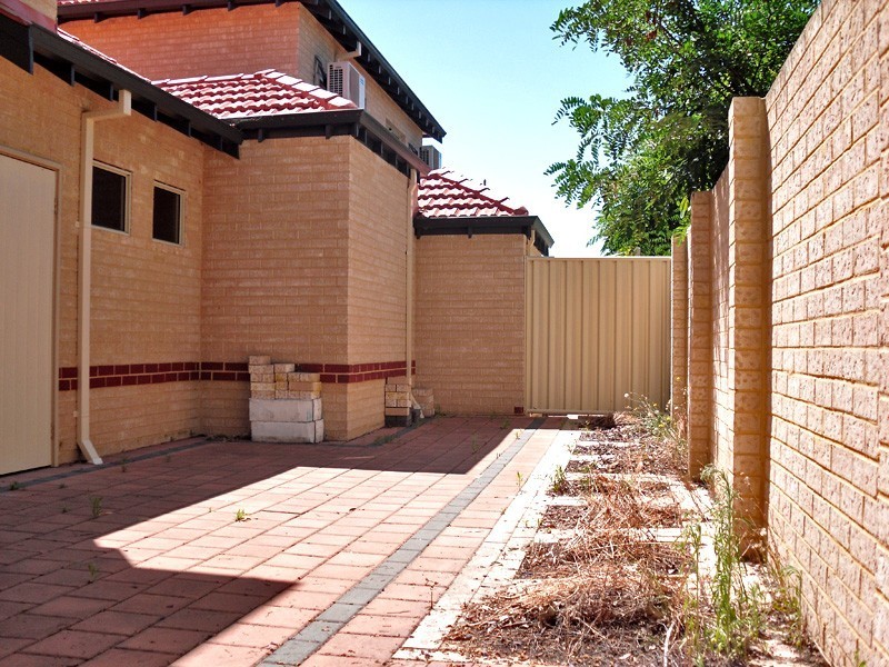 b/67 Leonard Street, Victoria Park WA 6100
