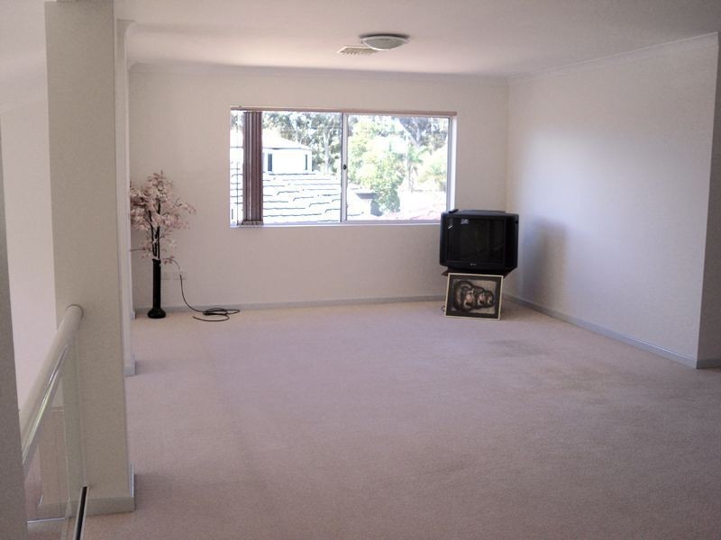 8 Killaloe Place, Waterford WA 6152